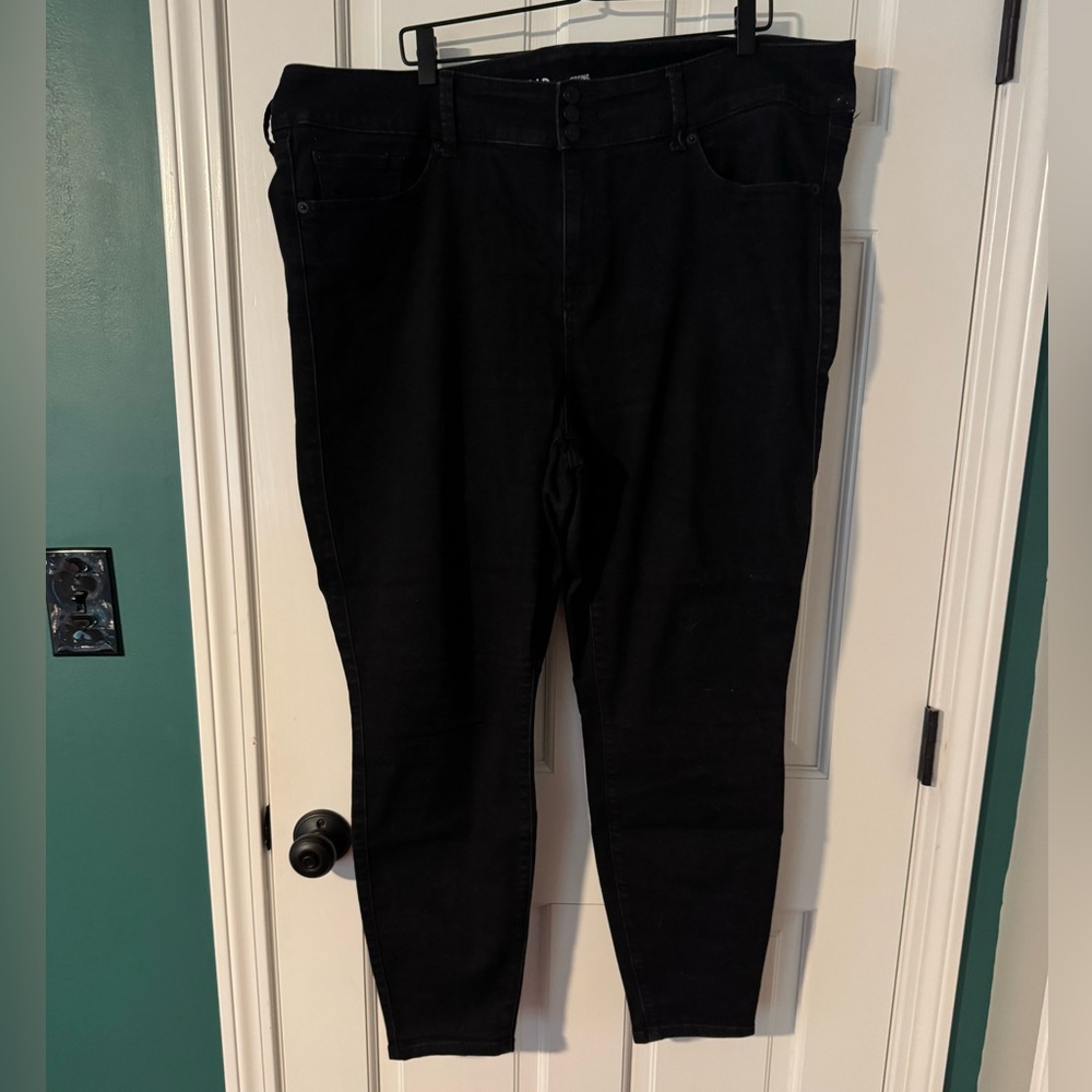 Torrid super soft black jegging